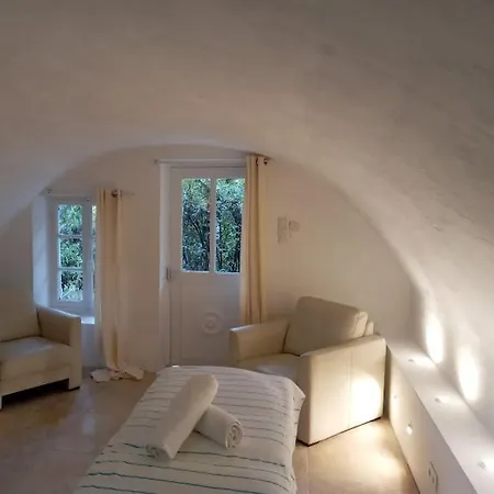 Les Horizons: Year-round Retreat With Heated Pool Near Center * Nyons